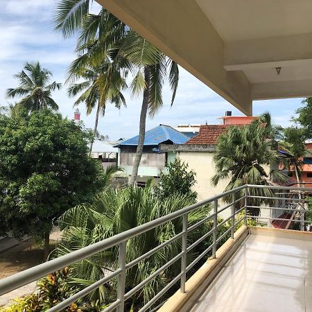 Sandy Beach Hotel Thiruvananthapuram Exterior photo