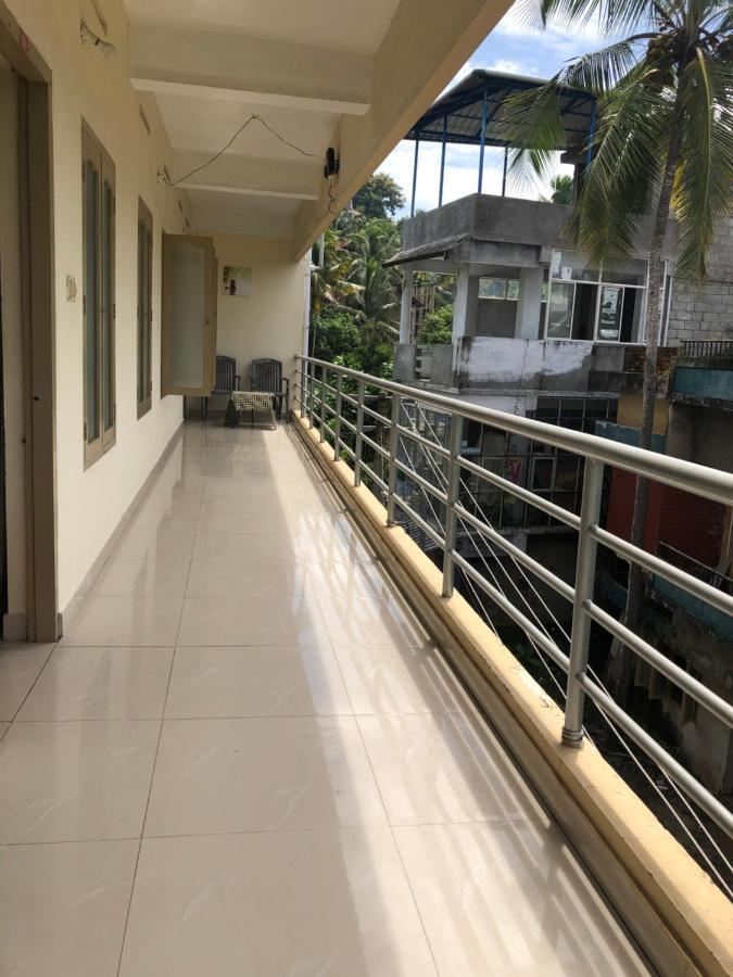 Sandy Beach Hotel Thiruvananthapuram Exterior photo